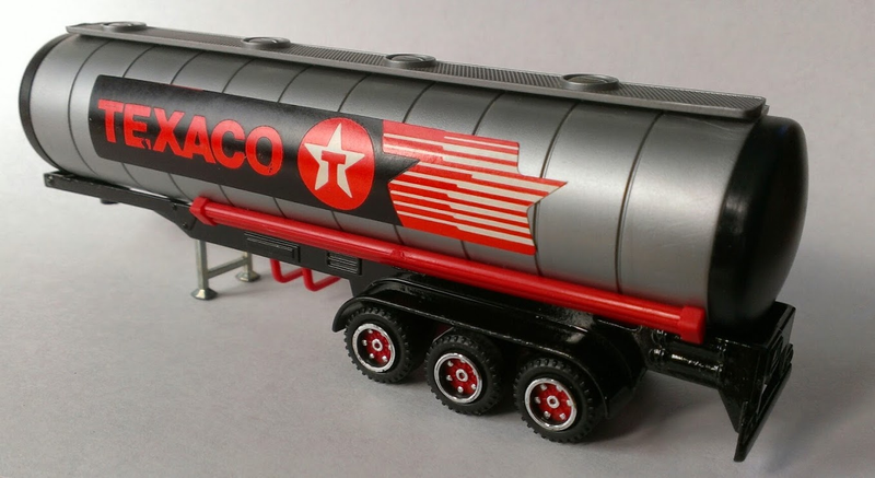 Illustration for article titled Reunited with an old friend - Majorette Kenworth Texaco semi